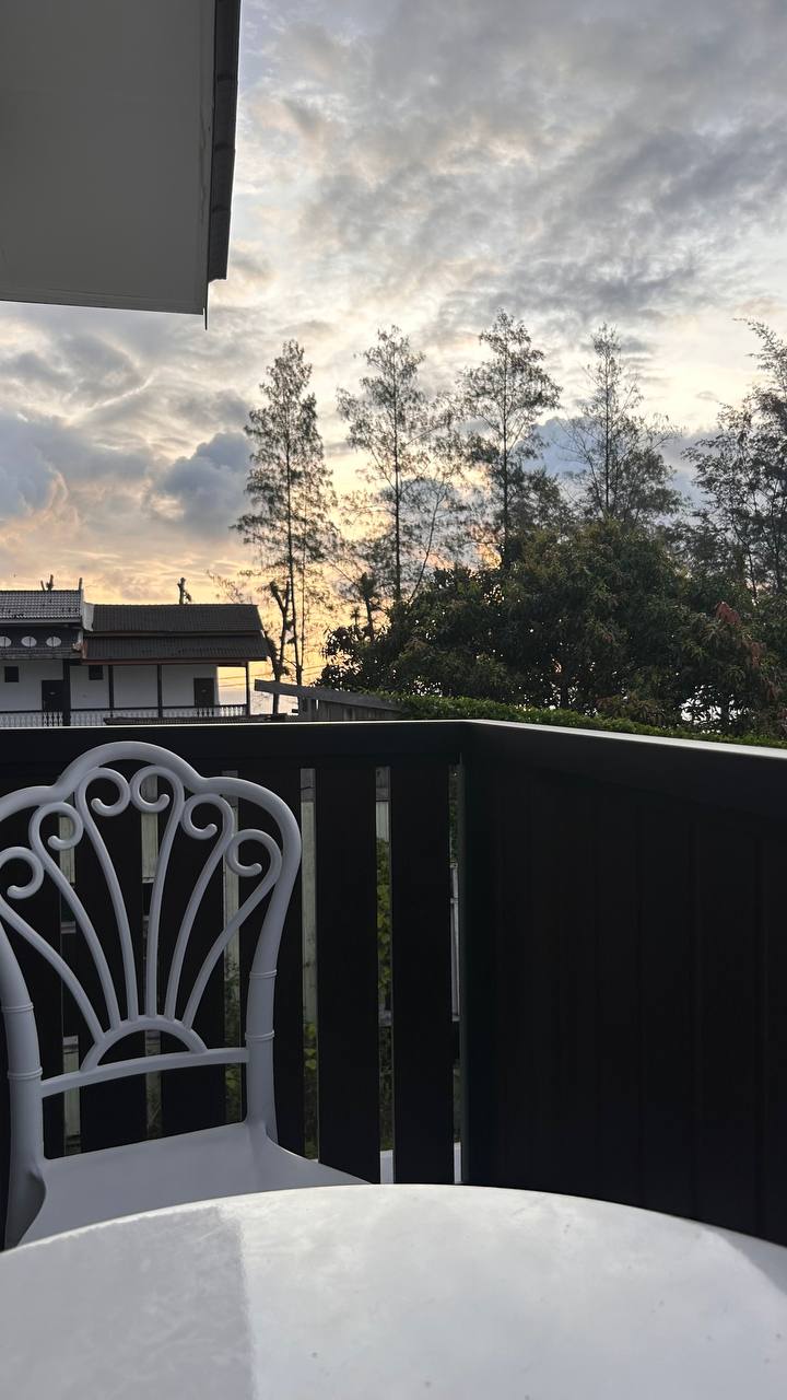 View balkoni — sunset Dungun